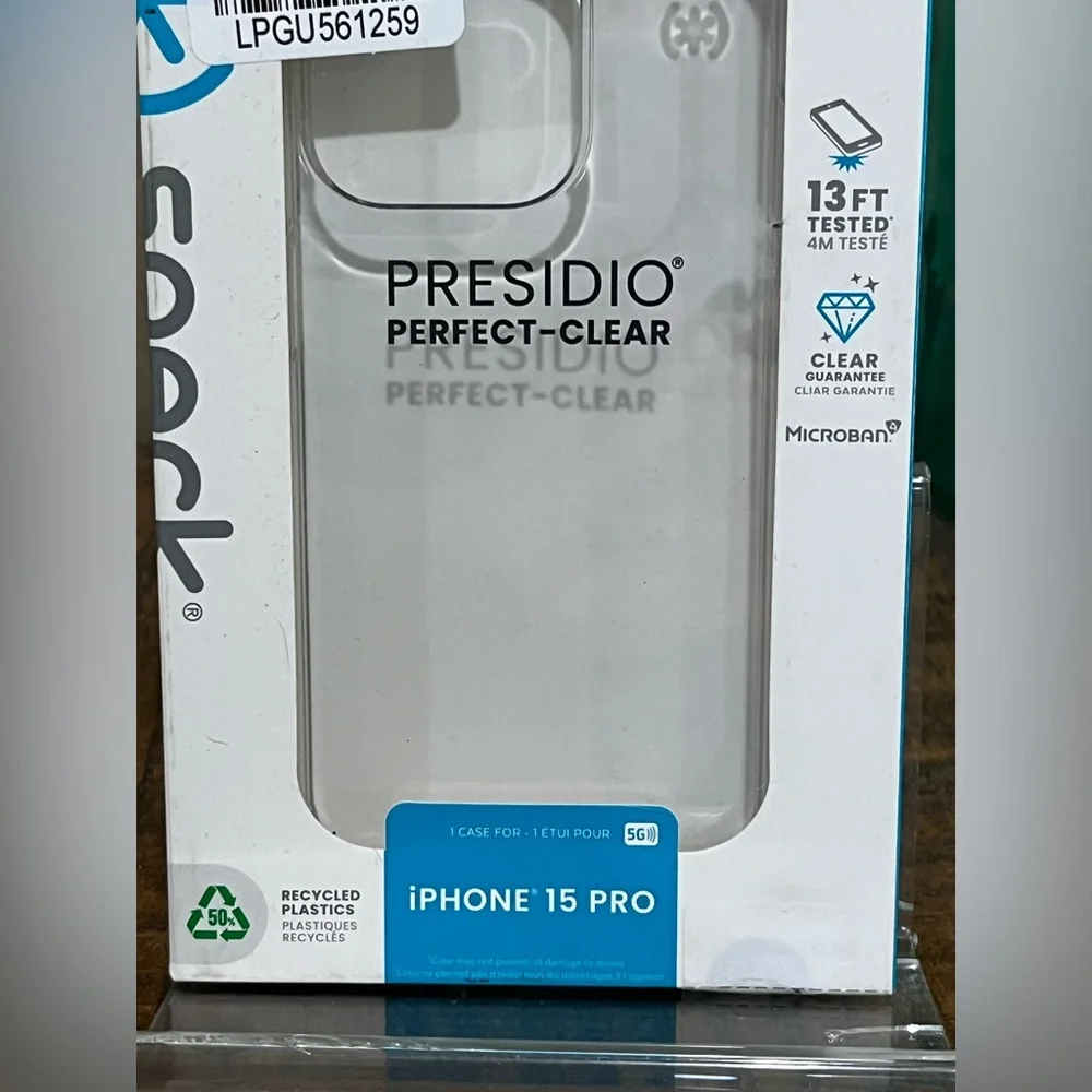 Speck Presidio Perfect-Clear Clear Case for iPhone 15 Pro, new